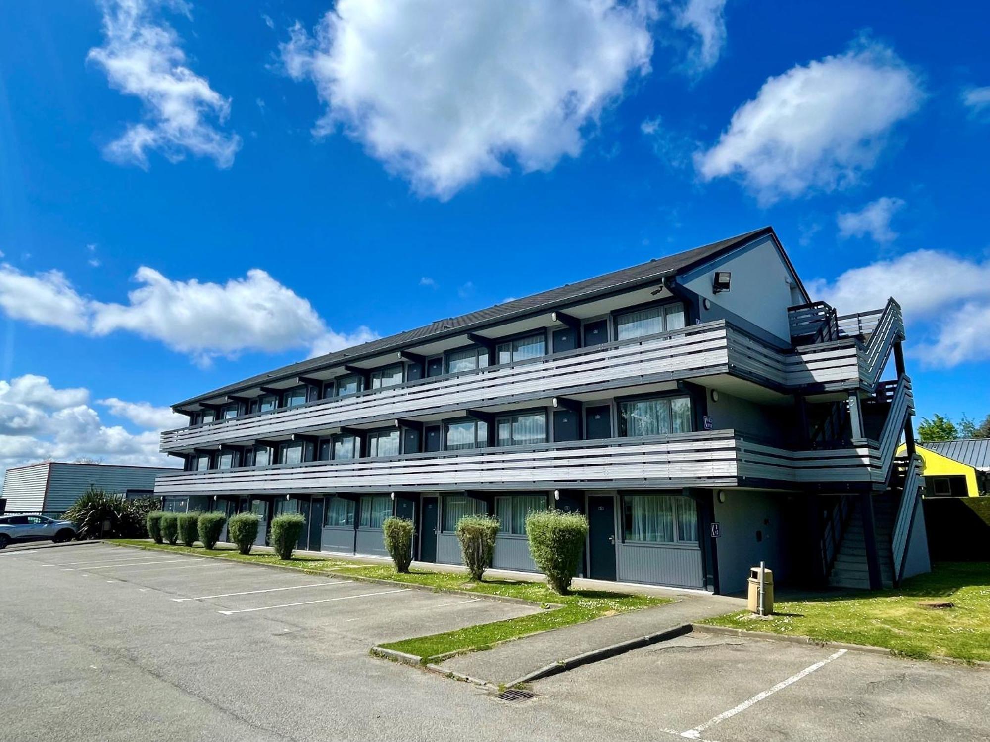 Brit Hotel Confort Morlaix Saint-Martin-des-Champs  Exterior foto